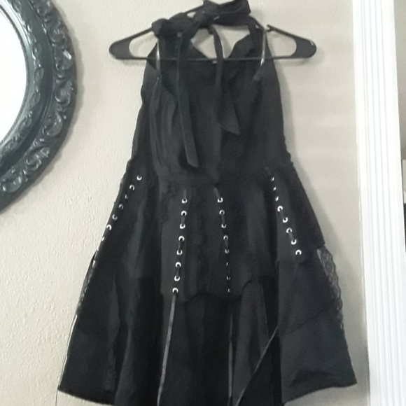 Hearts and Rose's gothic halter corset dress. - Picture 4 of 6